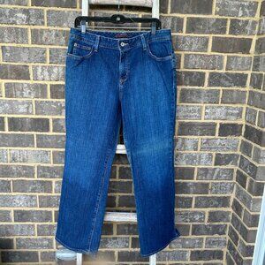 Womens EDDIE BAUER straight leg jeans EUC